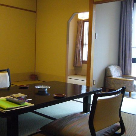 Hotel Keigetsu Ачи Екстериор снимка